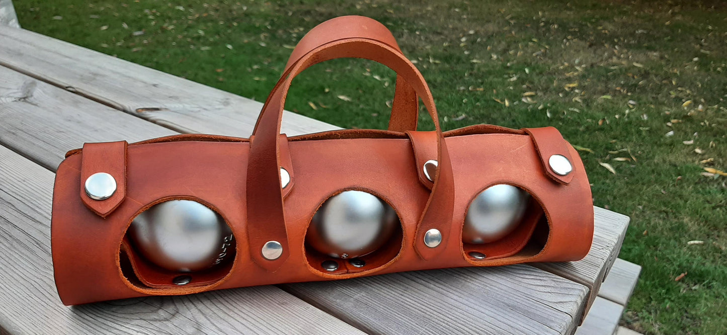 Etui à boules de pétanque en cuir