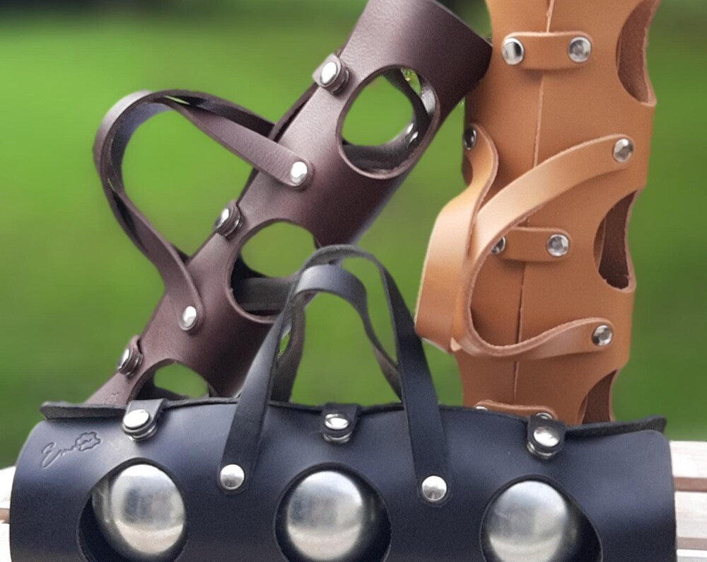 Etui à boules de pétanque en cuir